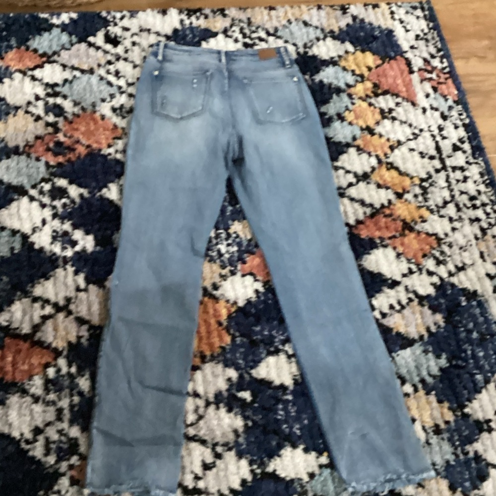 Judy Blue Faded Blue Skinny Jeans - Picture 6 of 9